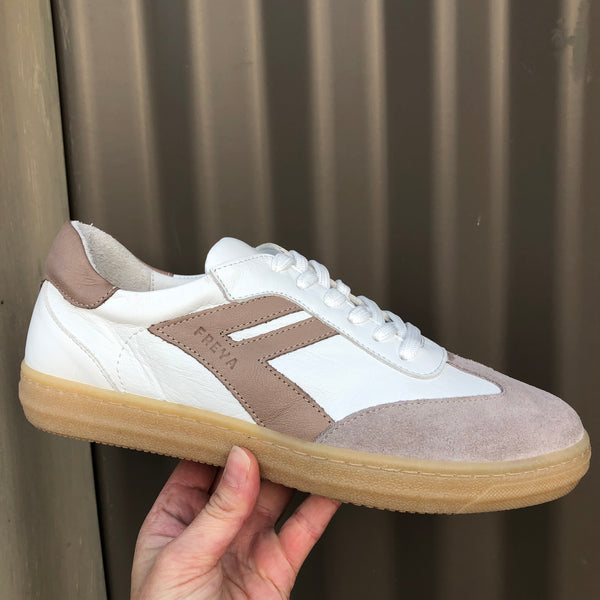 Rilasarre Freya ~ Dublin ~ Valentine ~ Savannah ~ Leather Sneaker