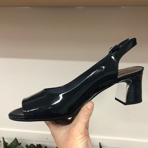 Django & Juliette ~ Jianas Patent Navy ~ Patent Ivory ~ Leather