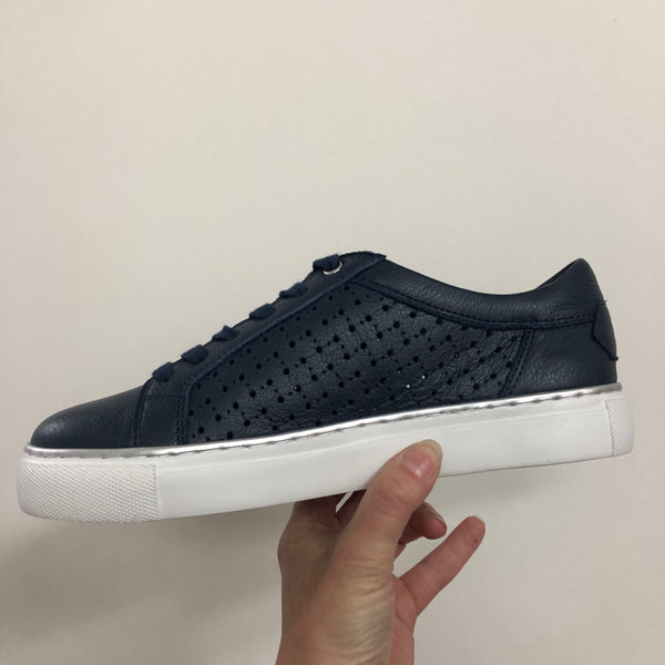 Ziera Proya ~ Black ~ White ~ Tan ~ Navy ~ Leather