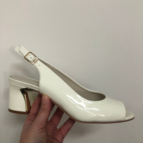 Django & Juliette ~ Jianas Patent Navy ~ Patent Ivory ~ Leather