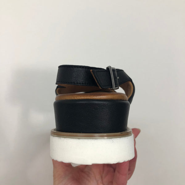 Rilassare Treble ~ Black ~ Coconut ~ Navy ~ Leather