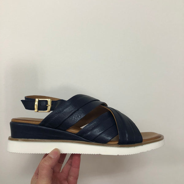 Rilassare Treble ~ Black ~ Coconut ~ Navy ~ Leather