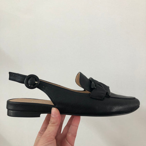 Django & Juliette Favillas ~ Black ~ Navy ~ Vanilla ~ Leather