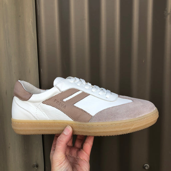 Rilasarre Freya ~ Dublin ~ Valentine ~ Savannah ~ Leather Sneaker