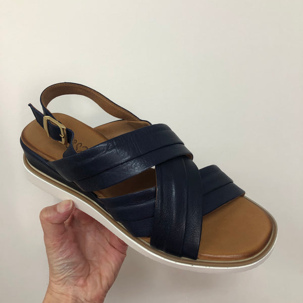 Rilassare Treble ~ Black ~ Coconut ~ Navy ~ Leather