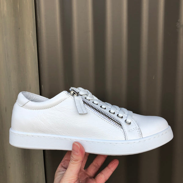 Rilasarre Token Fresh White