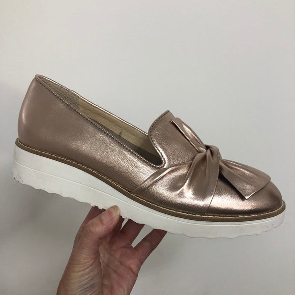Top End Oclem ~  Black ~ Tan ~ Navy ~ Le Rose ~ Tan Choc Sole ~ Silver ~ White Stripe Multi