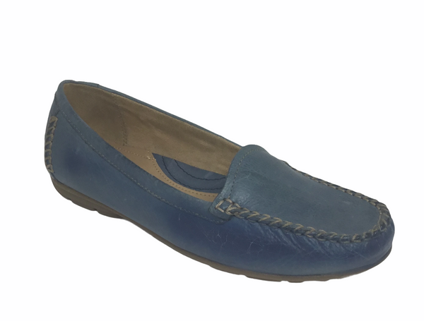 Naturalizer Kellyn Classic Navy Leather Loafer Moccasin