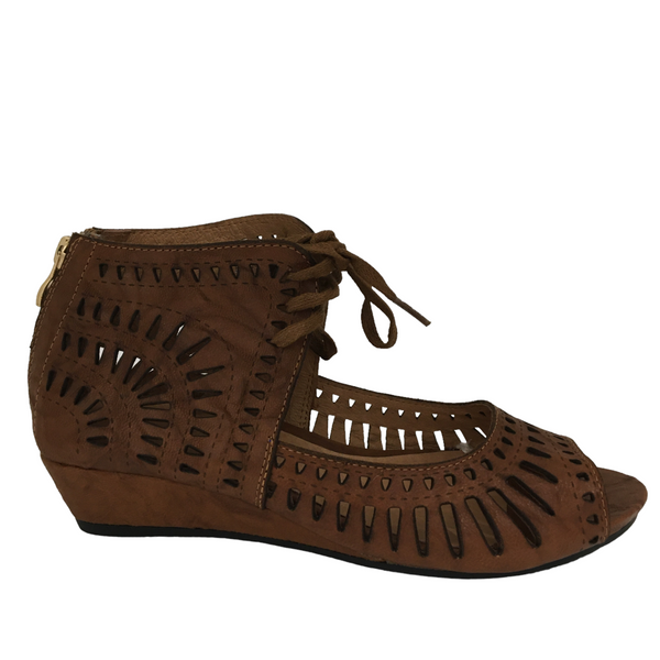 Isabella Mayan Tan ~ Nude ~ Taupe Leather